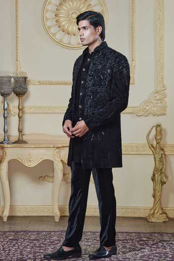 Sven Suits Black Velvet Embroidered Jacket And Kurta Set Online at Aza Fashions Sven Suits_Black Velvet Embroidered Jacket And Kurta Set _Online_at_Aza_Fashions