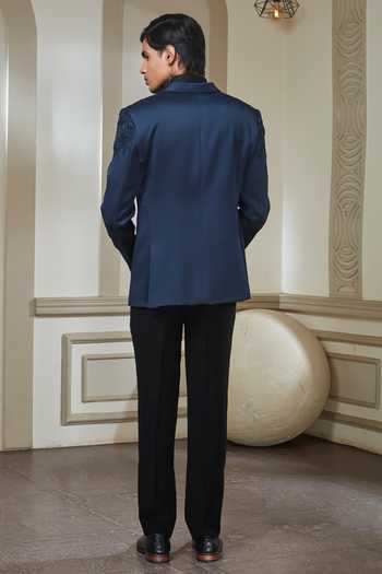 Sven Suits Placement Embroidered Tuxedo Set 