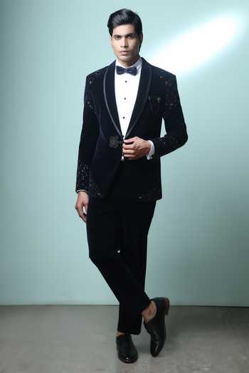Sven Suits Cutdana Embroidered Velvet Suit Set 