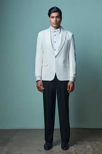Sven Suits Textured Pattern Suit Set 