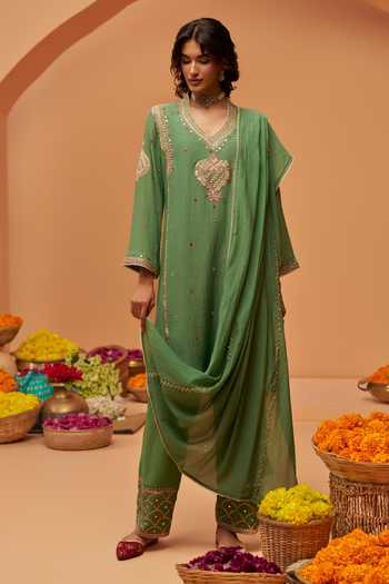Hirika & Dhruti Embroidered Kurta Pant Set