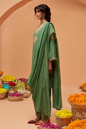 Buy Hirika & Dhruti Green Chanderi V-neck Embroidered Kurta Pant Set Online at Aza Fashions Buy_Hirika & Dhruti_Green Chanderi V-neck Embroidered Kurta Pant Set _Online_at_Aza_Fashions