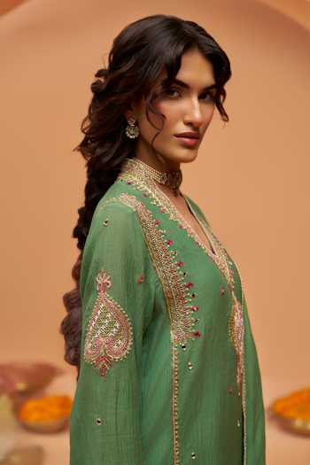 Shop Hirika & Dhruti Green Chanderi V-neck Embroidered Kurta Pant Set Online at Aza Fashions Shop_Hirika & Dhruti_Green Chanderi V-neck Embroidered Kurta Pant Set _Online_at_Aza_Fashions