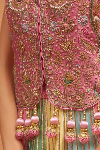Buy Hirika & Dhruti Pink Silk, Chanderi Sweetheart Neck Embroidered Blouse And Skirt Set Buy_Hirika & Dhruti_Pink Silk, Chanderi Sweetheart Neck Embroidered Blouse And Skirt Set