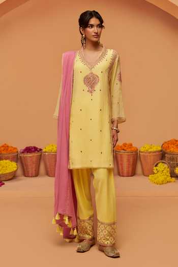 Hirika & Dhruti Hand Embroidered Kurta Set 