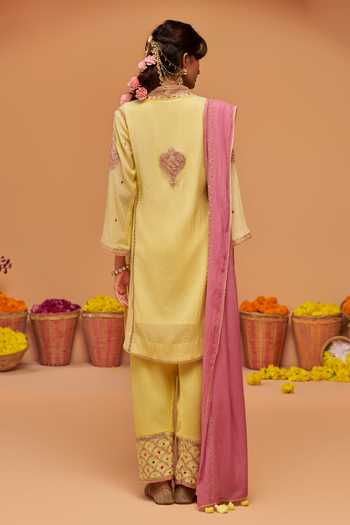 Hirika & Dhruti Hand Embroidered Kurta Set 