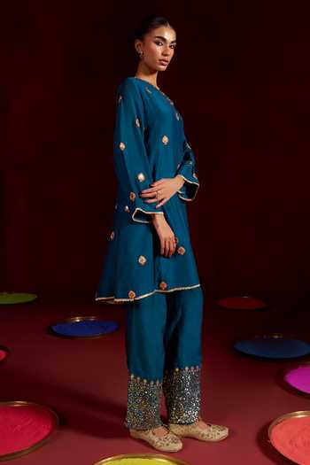 Buy Hirika & Dhruti Blue Silk, Cotton V-neck Hand Embroidered Kurta And Pant Set Online at Aza Fashions Buy_Hirika & Dhruti_Blue Silk, Cotton V-neck Hand Embroidered Kurta And Pant Set _Online_at_Aza_Fashions