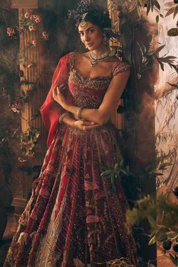 Buy Label Ankush Jain Red Organza Sweetheart Neck Story Telling Embroidered Bridal Lehenga Set Online at Aza Fashions Buy_Label Ankush Jain_Red Organza Sweetheart Neck Story Telling Embroidered Bridal Lehenga Set _Online_at_Aza_Fashions