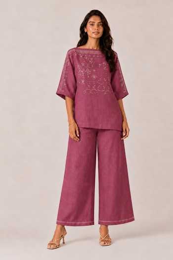 Kaveri Drops Of Gold Roomal Floral Print Top With Pant 