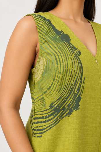 Buy Kaveri Green Linen V-neck Resonance Stephanie Printed Jumpsuit Online at Aza Fashions Buy_Kaveri_Green Linen V-neck Resonance Stephanie Printed Jumpsuit _Online_at_Aza_Fashions