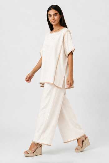 Kaveri Off White Linen Boat Neck Sunlit Tiles Square Top And Pant Set Online at Aza Fashions Kaveri_Off White Linen Boat Neck Sunlit Tiles Square Top And Pant Set _Online_at_Aza_Fashions