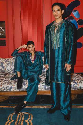 Buy Punit Balana Green Silk, Velvet Embroidered Kurta Set Online at Aza Fashions Buy_Punit Balana_Green Silk, Velvet Embroidered Kurta Set _Online_at_Aza_Fashions