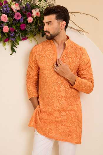 Kasbah Paisley Embroidered Short Chikankari Kurta
