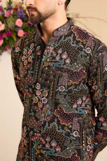 Buy_Kasbah_Black An Intricate Tropical Story Kurta _Online_at_Aza_Fashions