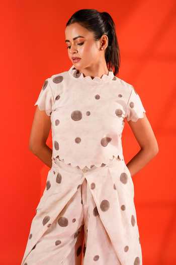 Shop 9899 Off White Linen, Tencel High Neck Dot Pattern Blouse And Pant Set Online at Aza Fashions Shop_9899_Off White Linen, Tencel High Neck Dot Pattern Blouse And Pant Set _Online_at_Aza_Fashions