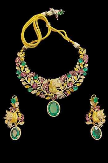 Amaara Jewels Floral Vine Motif Pendant Necklace Set 