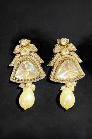 Amaara Jewels Multi Color Stone Studded Pendant Necklace Set Online at Aza Fashions Amaara Jewels_Multi Color Stone Studded Pendant Necklace Set _Online_at_Aza_Fashions