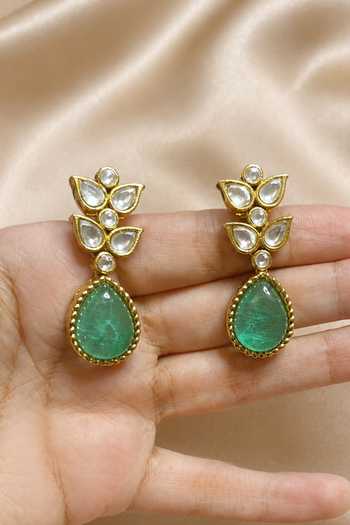 Buy Amaara Jewels Green Leaf Motif Embellished Necklace Set Online at Aza Fashions Buy_Amaara Jewels_Green Leaf Motif Embellished Necklace Set _Online_at_Aza_Fashions