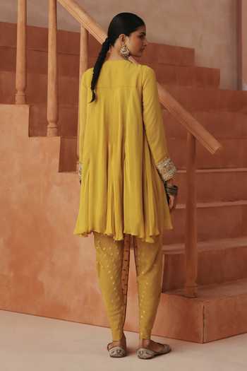 Basanti Kapde Aur Koffee Embroidered Peplum Kurta & Dhoti Pant Set