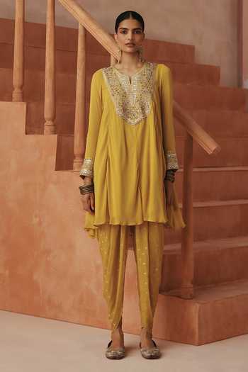 Basanti Kapde Aur Koffee Embroidered Peplum Kurta & Dhoti Pant Set