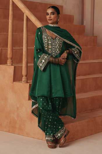 Basanti Kapde Aur Koffee Mirror Work Kurta Set