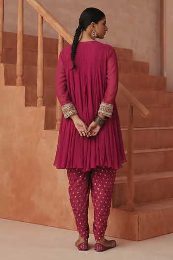 Basanti Kapde Aur Koffee Embroidered Peplum Kurta & Dhoti Pant Set