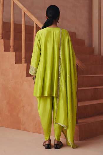 Basanti Kapde Aur Koffee Embroidered Kurta Set