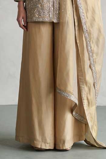 Basanti Kapde Aur Koffee_Gold Tissue Split V-neck Embroidered Kurta Palazzo Set _Online_at_Aza_Fashions