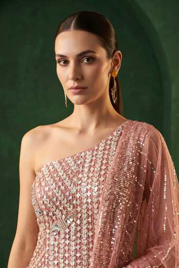 Shop Basanti Kapde Aur Koffee Peach Net One Shoulder Sequin Bead Embroidered Kurta Set Online at Aza Fashions Shop_Basanti Kapde Aur Koffee_Peach Net One Shoulder Sequin Bead Embroidered Kurta Set _Online_at_Aza_Fashions