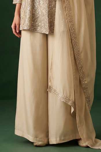 Basanti Kapde Aur Koffee Beige Tissue V-neck Embroidered Kurta Set Online at Aza Fashions Basanti Kapde Aur Koffee_Beige Tissue V-neck Embroidered Kurta Set _Online_at_Aza_Fashions