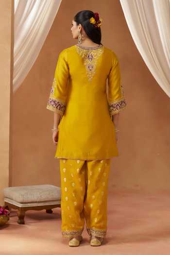 Shop Sheetal Batra Yellow Silk, Chanderi Split V-neck Adeela Embroidered Kurta Set at Aza Fashions Shop_Sheetal Batra_Yellow Silk, Chanderi Split V-neck Adeela Embroidered Kurta Set _at_Aza_Fashions