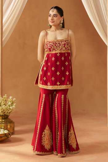 Buy Sheetal Batra Maroon Silk, Chanderi Square Neck Najma Kurta Set Online at Aza Fashions Buy_Sheetal Batra_Maroon Silk, Chanderi Square Neck Najma Kurta Set _Online_at_Aza_Fashions