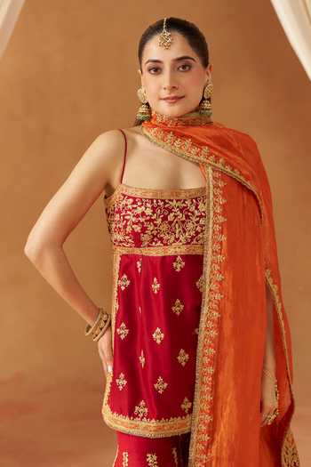 Shop Sheetal Batra Maroon Silk, Chanderi Square Neck Najma Kurta Set Online at Aza Fashions Shop_Sheetal Batra_Maroon Silk, Chanderi Square Neck Najma Kurta Set _Online_at_Aza_Fashions