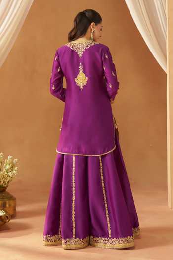 Sheetal Batra Fadiya Kashmiri Tilla Embroidered Kurta Set
