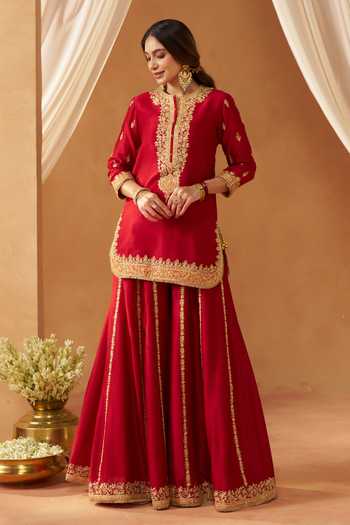 Buy_Sheetal Batra_Red Silk, Chanderi Split V-neck, Yes Fadiya Kashmiri Tilla Embroidered Kurta Set _Online_at_Aza_Fashions