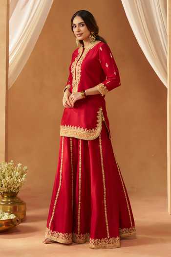 Shop_Sheetal Batra_Red Silk, Chanderi Split V-neck, Yes Fadiya Kashmiri Tilla Embroidered Kurta Set _Online_at_Aza_Fashions