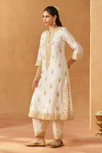Shop Sheetal Batra Ivory Silk, Chanderi Round Neck Mubina Embroidered Kurta Set Online at Aza Fashions Shop_Sheetal Batra_Ivory Silk, Chanderi Round Neck Mubina Embroidered Kurta Set _Online_at_Aza_Fashions