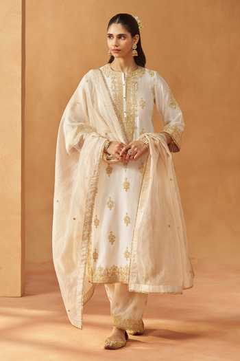 Sheetal Batra Mubina Embroidered Kurta Set