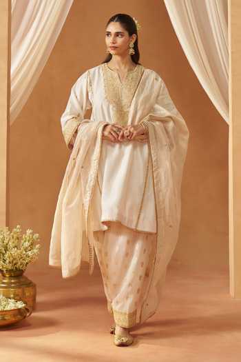 Sheetal Batra Maahgul Kashmiri Tilla Embroidered Kurta Set