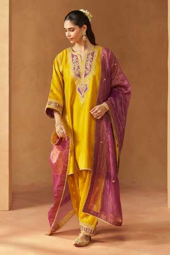Sheetal Batra Maahgul Silk Chanderi Embroidered Kurta Set 