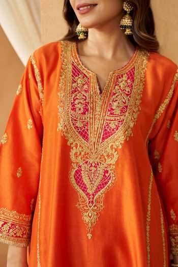 Shop Sheetal Batra Orange Silk, Chanderi Split V-neck, Yes Maahgul Neckline Embroidered Kurta Set Online at Aza Fashions Shop_Sheetal Batra_Orange Silk, Chanderi Split V-neck, Yes Maahgul Neckline Embroidered Kurta Set _Online_at_Aza_Fashions