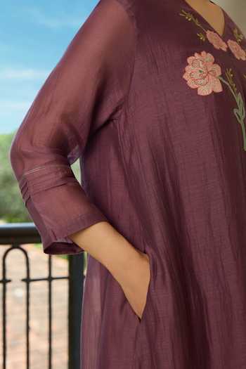 Buy Vaayu Purple Cotton, Muslin V-neck, Yes Amethyst Applique Kurta And Pant Co-ord Set Buy_Vaayu_Purple Cotton, Muslin V-neck, Yes Amethyst Applique Kurta And Pant Co-ord Set