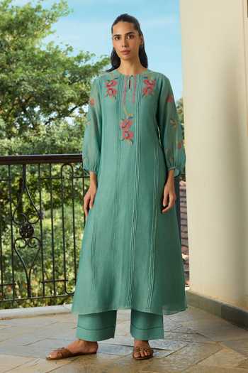 Vaayu Aqua Applique Kurta & Pant Set