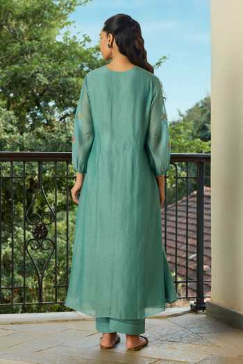Vaayu Aqua Applique Kurta & Pant Set