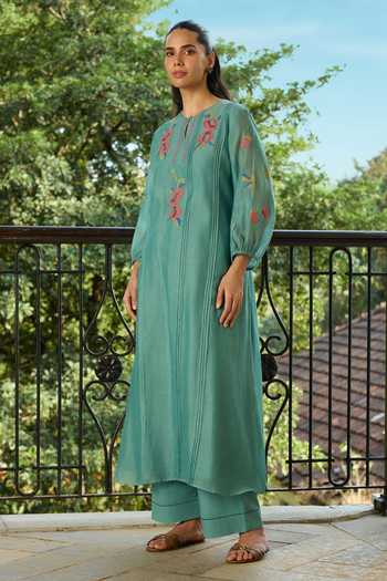 Buy Vaayu Blue Cotton, Muslin Round Neck Aqua Applique Kurta And Pant Set Buy_Vaayu_Blue Cotton, Muslin Round Neck Aqua Applique Kurta And Pant Set