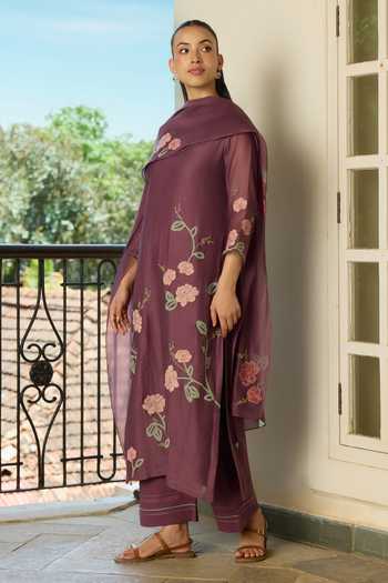 Shop Vaayu Purple Cotton, Muslin Amethyst Floral Applique Kurta Set Online at Aza Fashions Shop_Vaayu_Purple Cotton, Muslin Amethyst Floral Applique Kurta Set _Online_at_Aza_Fashions