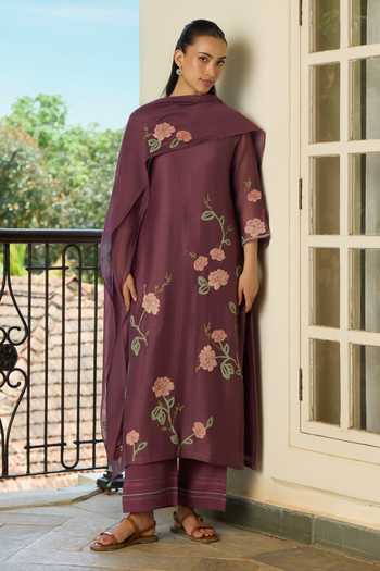 Vaayu Amethyst Floral Applique Kurta Set