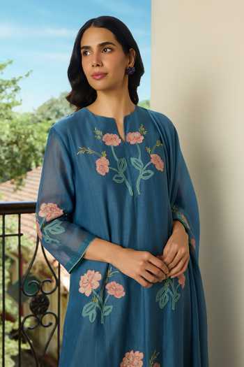 Buy Vaayu Blue Muslin, Cotton Round Neck, Yes Indigo Floral Applique Kurta Set Online at Aza Fashions Buy_Vaayu_Blue Muslin, Cotton Round Neck, Yes Indigo Floral Applique Kurta Set _Online_at_Aza_Fashions