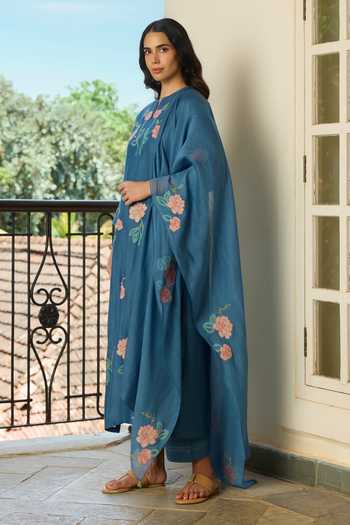 Shop Vaayu Blue Muslin, Cotton Round Neck, Yes Indigo Floral Applique Kurta Set Online at Aza Fashions Shop_Vaayu_Blue Muslin, Cotton Round Neck, Yes Indigo Floral Applique Kurta Set _Online_at_Aza_Fashions