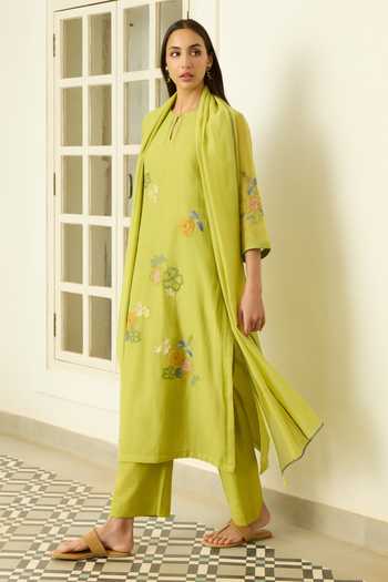 Vaayu Green Cotton, Muslin Round Neck Lime Applique Floral Kurta Set Online at Aza Fashions Vaayu_Green Cotton, Muslin Round Neck Lime Applique Floral Kurta Set _Online_at_Aza_Fashions